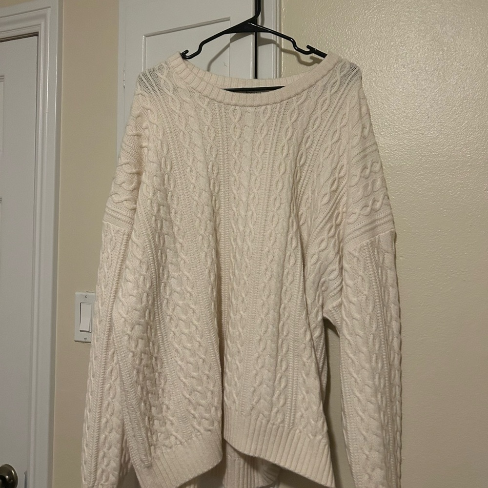 aritzia peggy sweater 🎀